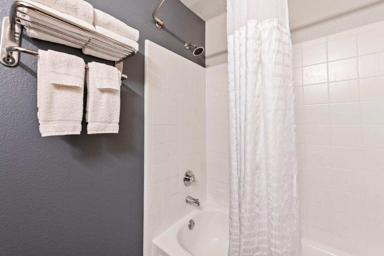 Extended Stay America Select Suites - Charlotte - Airport Ngoại thất bức ảnh