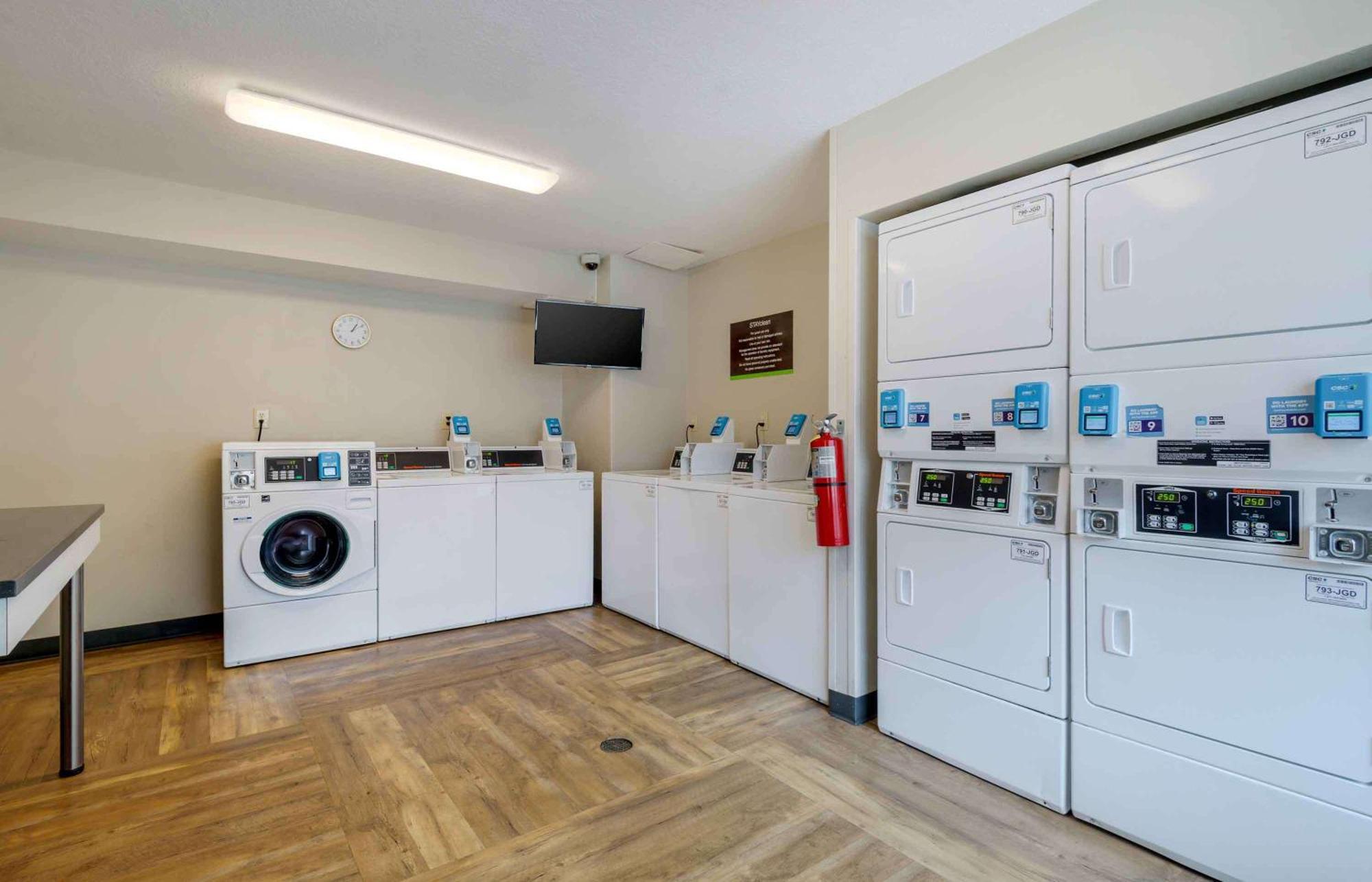 Extended Stay America Select Suites - Charlotte - Airport Ngoại thất bức ảnh