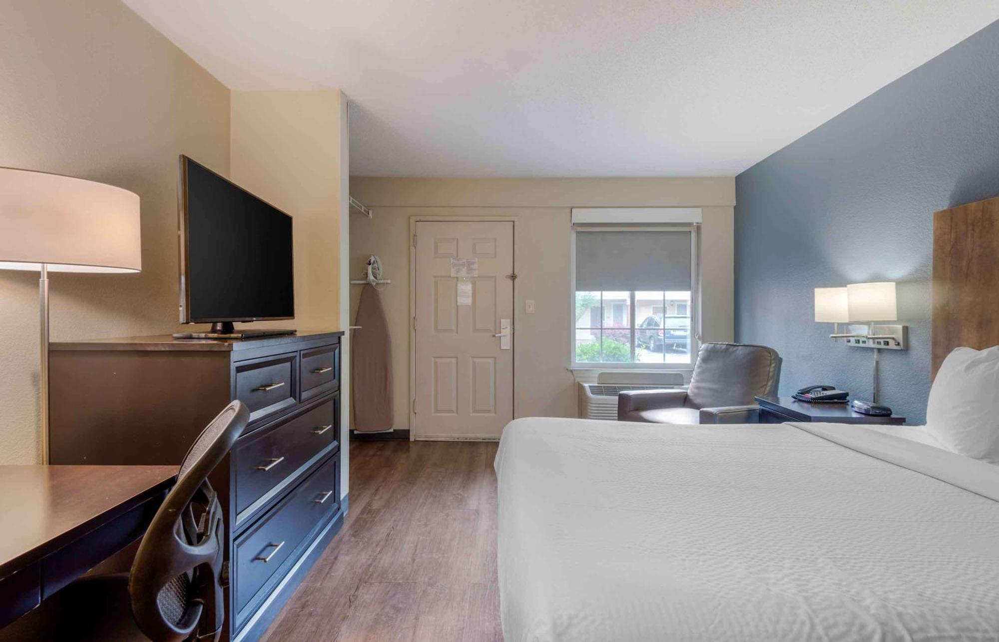 Extended Stay America Select Suites - Charlotte - Airport Ngoại thất bức ảnh